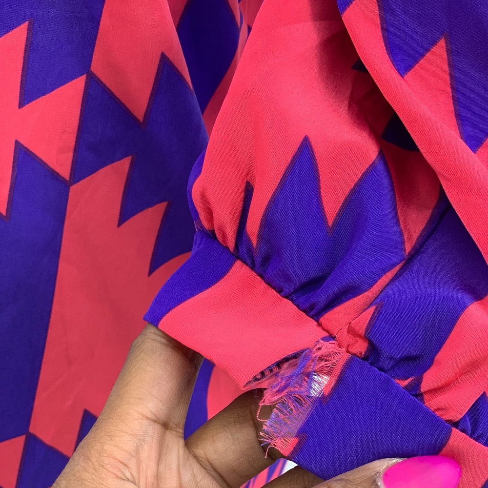 Everly Geometric Mini Shift Dress - Picture 8 of 8